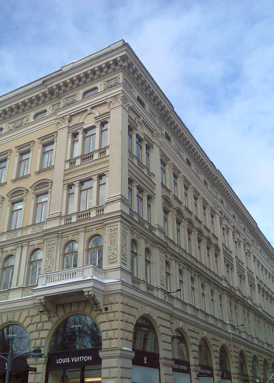 Mikonkatu 2